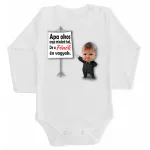 otec chytrý, matka vie všetko, ale ja som šéf! telo bábätka